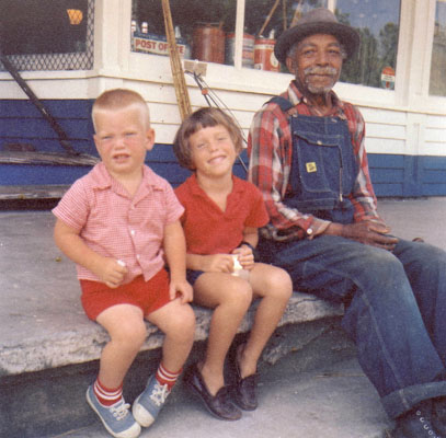 Bill Hutch with Nancie and Dowe Winchell